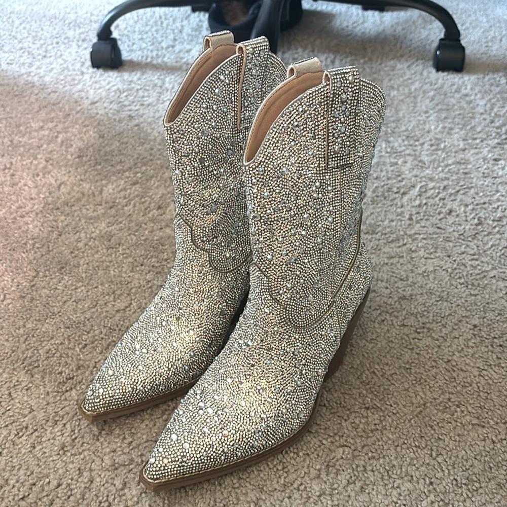 Never worn rhinestone boots. Size 5.5